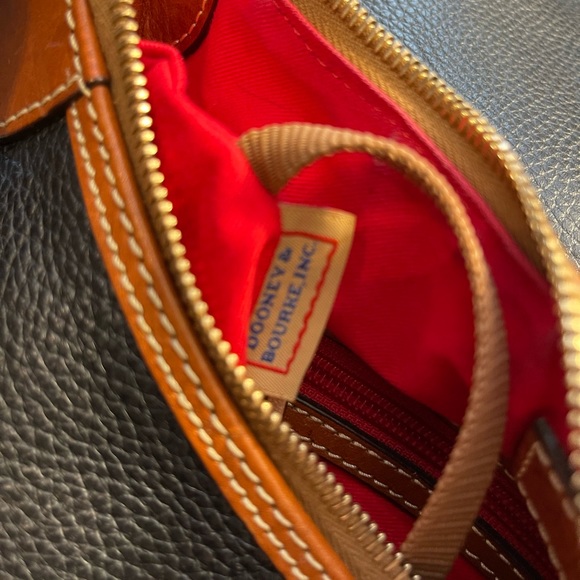 Dooney&Bourke bundle - Picture 8 of 8